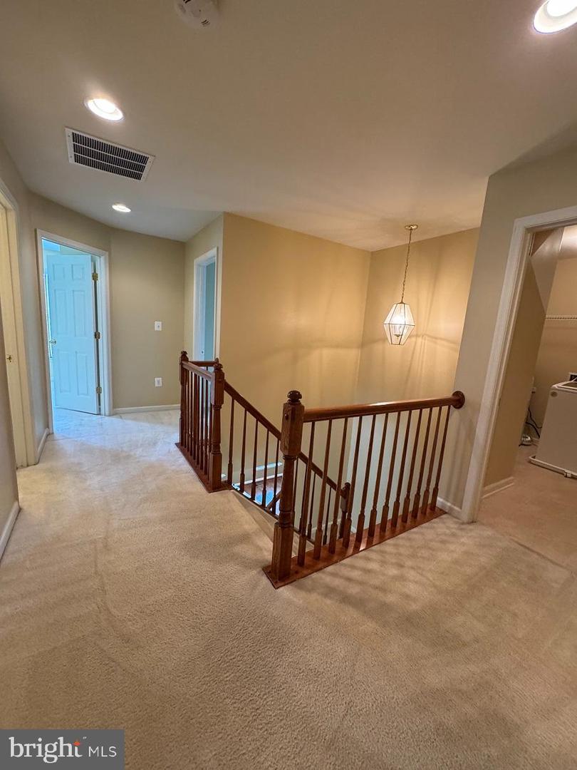1719 IDLEWILD BLVD, FREDERICKSBURG, Virginia 22401, 3 Bedrooms Bedrooms, 10 Rooms Rooms,3 BathroomsBathrooms,Residential,For sale,1719 IDLEWILD BLVD,VAFB2008254 MLS # VAFB2008254