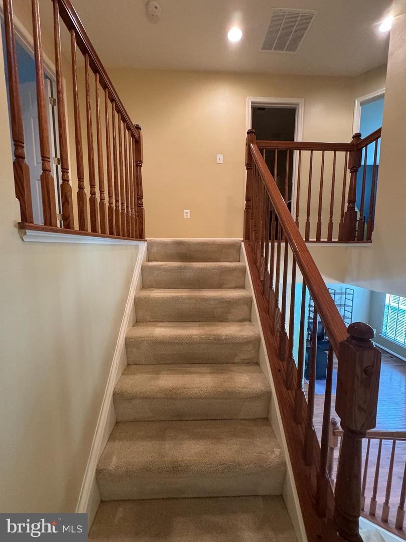 1719 IDLEWILD BLVD, FREDERICKSBURG, Virginia 22401, 3 Bedrooms Bedrooms, 10 Rooms Rooms,3 BathroomsBathrooms,Residential,For sale,1719 IDLEWILD BLVD,VAFB2008254 MLS # VAFB2008254
