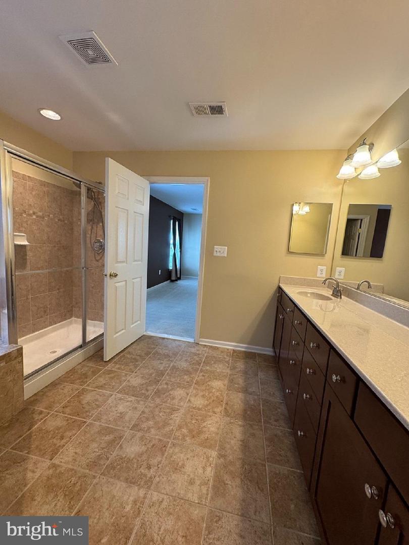 1719 IDLEWILD BLVD, FREDERICKSBURG, Virginia 22401, 3 Bedrooms Bedrooms, 10 Rooms Rooms,3 BathroomsBathrooms,Residential,For sale,1719 IDLEWILD BLVD,VAFB2008254 MLS # VAFB2008254