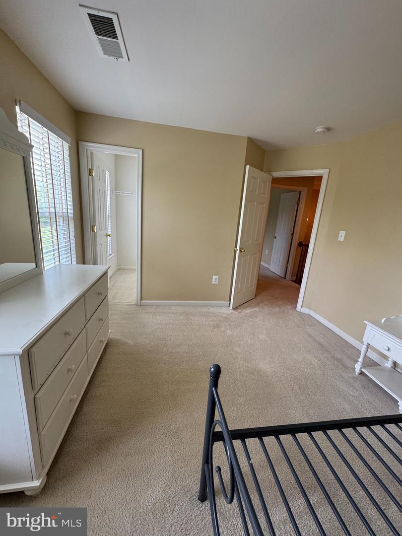1719 IDLEWILD BLVD, FREDERICKSBURG, Virginia 22401, 3 Bedrooms Bedrooms, 10 Rooms Rooms,3 BathroomsBathrooms,Residential,For sale,1719 IDLEWILD BLVD,VAFB2008254 MLS # VAFB2008254