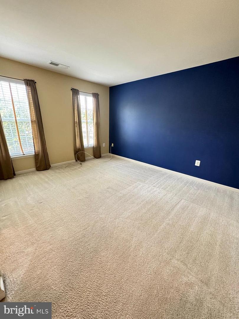 1719 IDLEWILD BLVD, FREDERICKSBURG, Virginia 22401, 3 Bedrooms Bedrooms, 10 Rooms Rooms,3 BathroomsBathrooms,Residential,For sale,1719 IDLEWILD BLVD,VAFB2008254 MLS # VAFB2008254