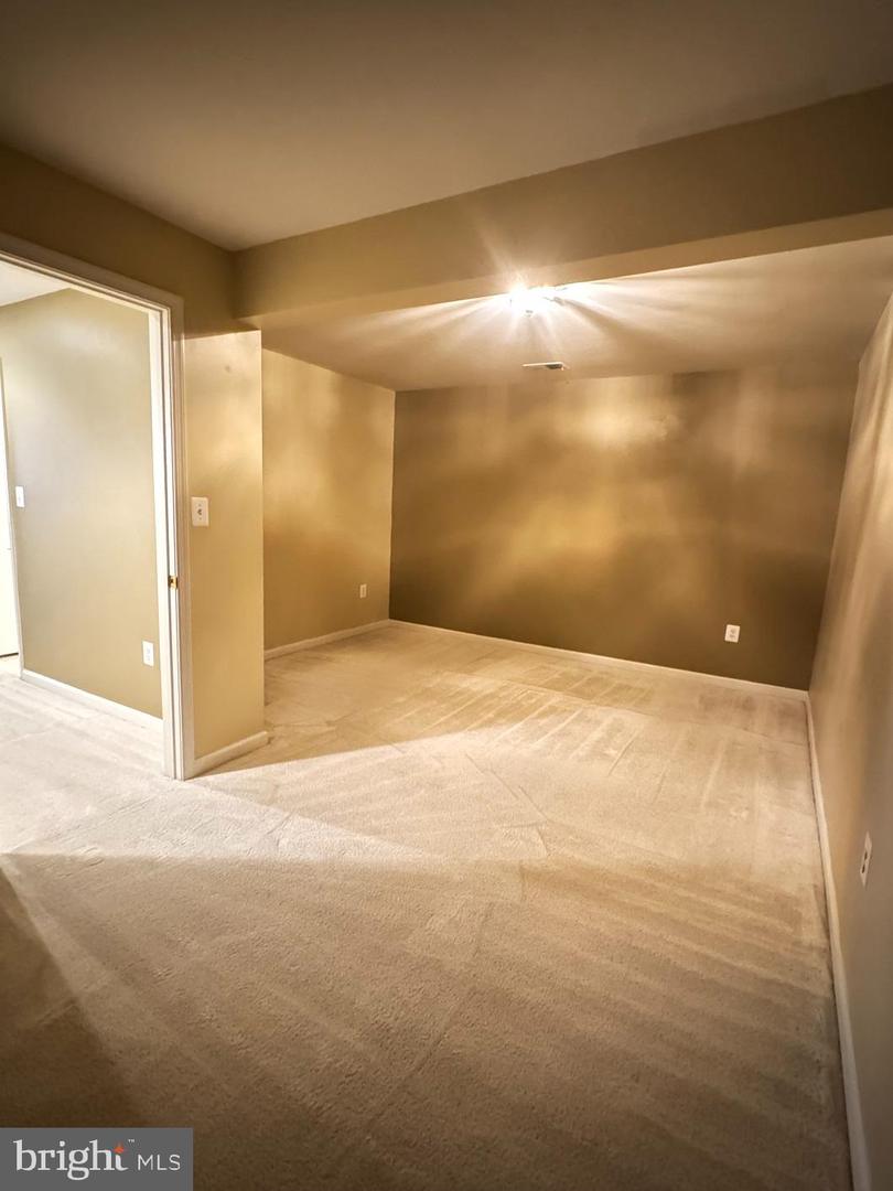 1719 IDLEWILD BLVD, FREDERICKSBURG, Virginia 22401, 3 Bedrooms Bedrooms, 10 Rooms Rooms,3 BathroomsBathrooms,Residential,For sale,1719 IDLEWILD BLVD,VAFB2008254 MLS # VAFB2008254