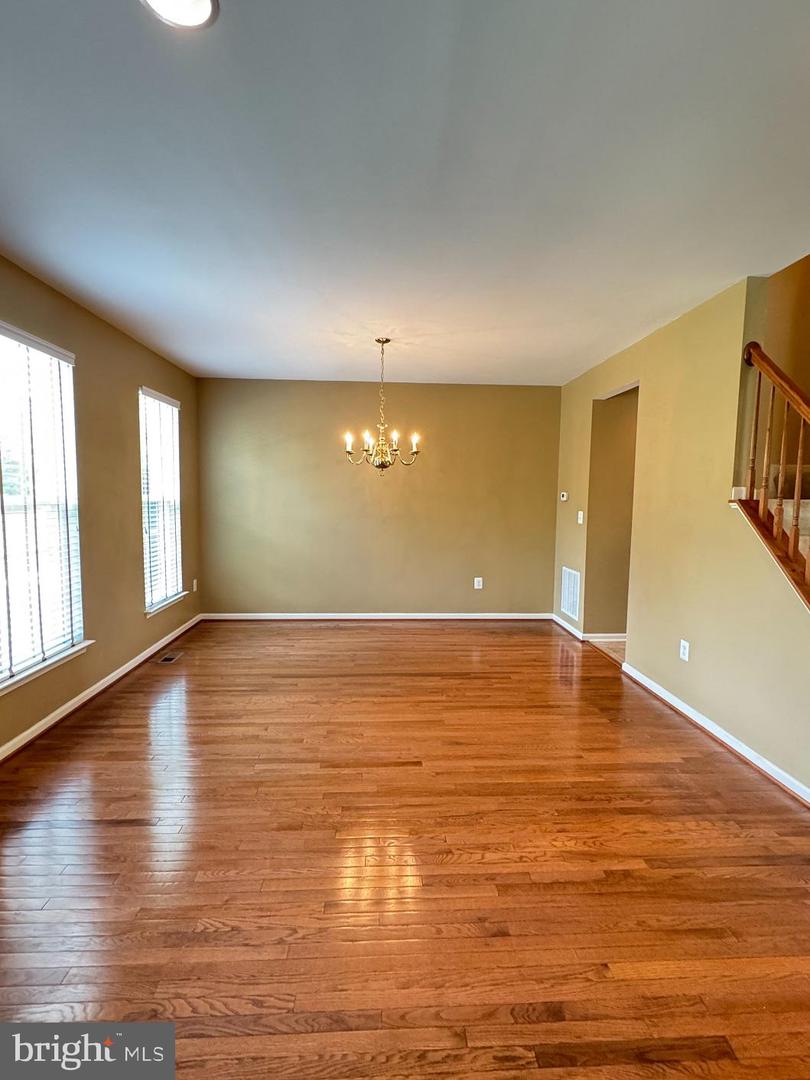 1719 IDLEWILD BLVD, FREDERICKSBURG, Virginia 22401, 3 Bedrooms Bedrooms, 10 Rooms Rooms,3 BathroomsBathrooms,Residential,For sale,1719 IDLEWILD BLVD,VAFB2008254 MLS # VAFB2008254
