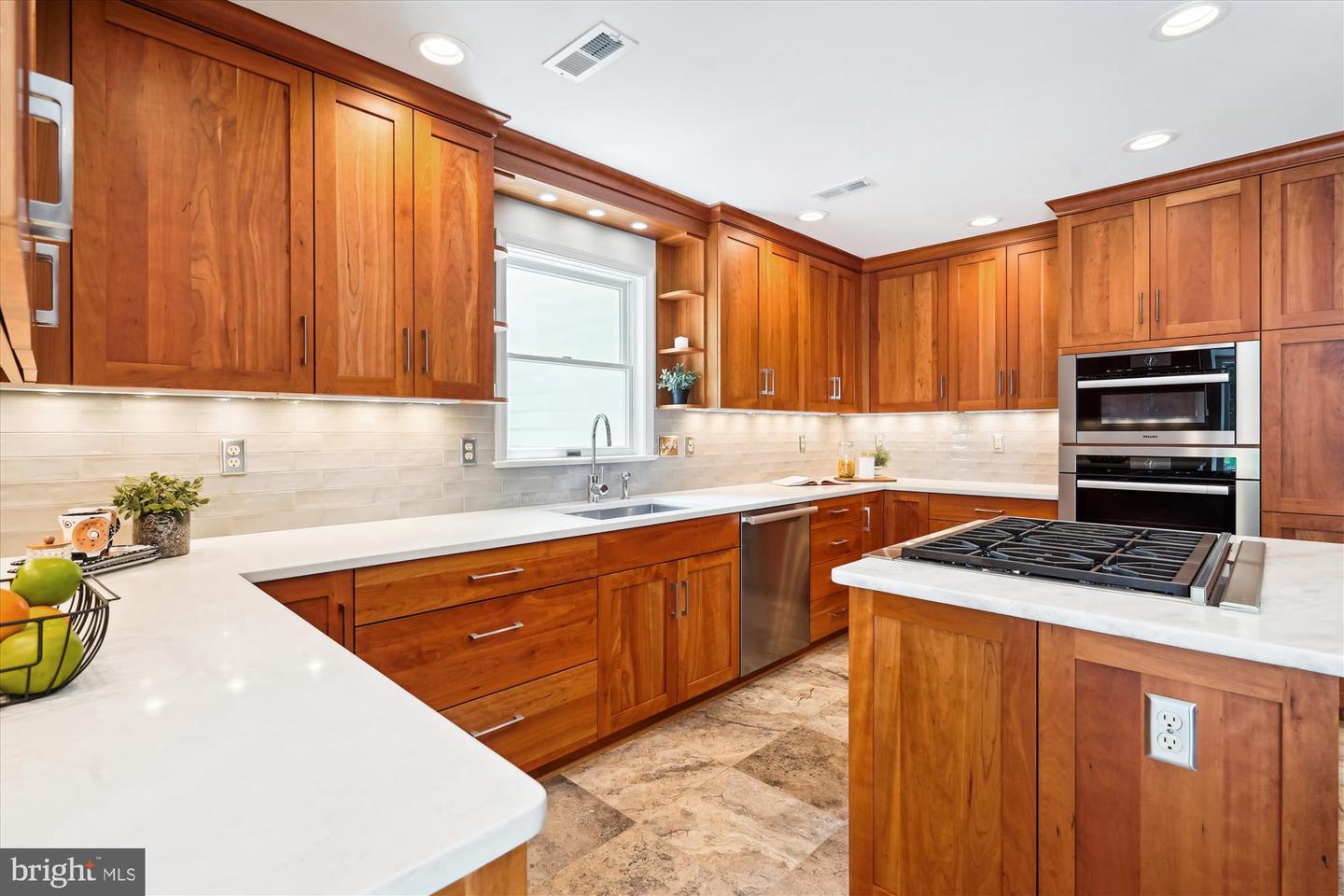 3415 MILLER HEIGHTS RD, OAKTON, Virginia 22124, 4 Bedrooms Bedrooms, ,4 BathroomsBathrooms,Residential,For sale,3415 MILLER HEIGHTS RD,VAFX2241160 MLS # VAFX2241160
