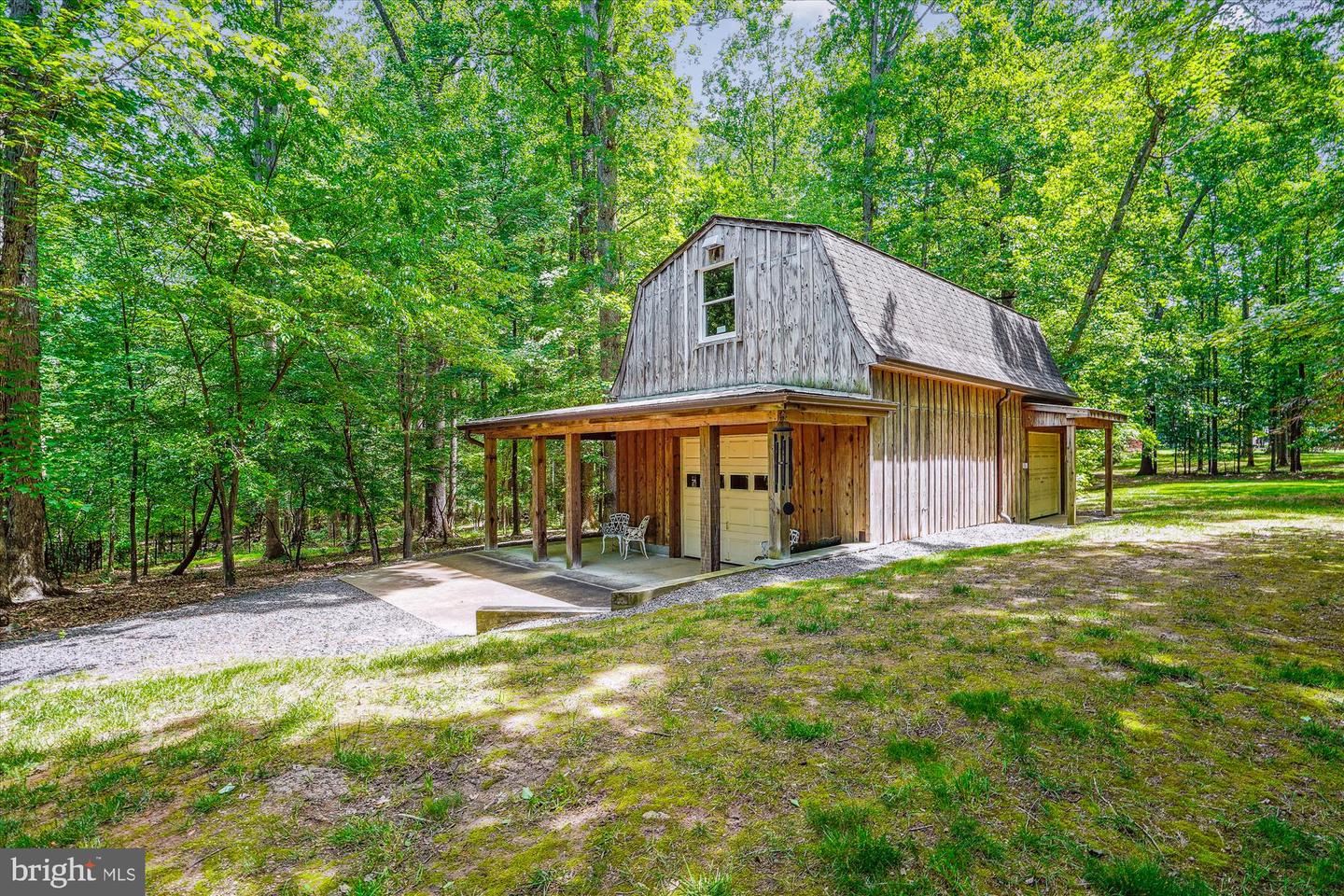 3415 MILLER HEIGHTS RD, OAKTON, Virginia 22124, 4 Bedrooms Bedrooms, ,4 BathroomsBathrooms,Residential,For sale,3415 MILLER HEIGHTS RD,VAFX2241160 MLS # VAFX2241160