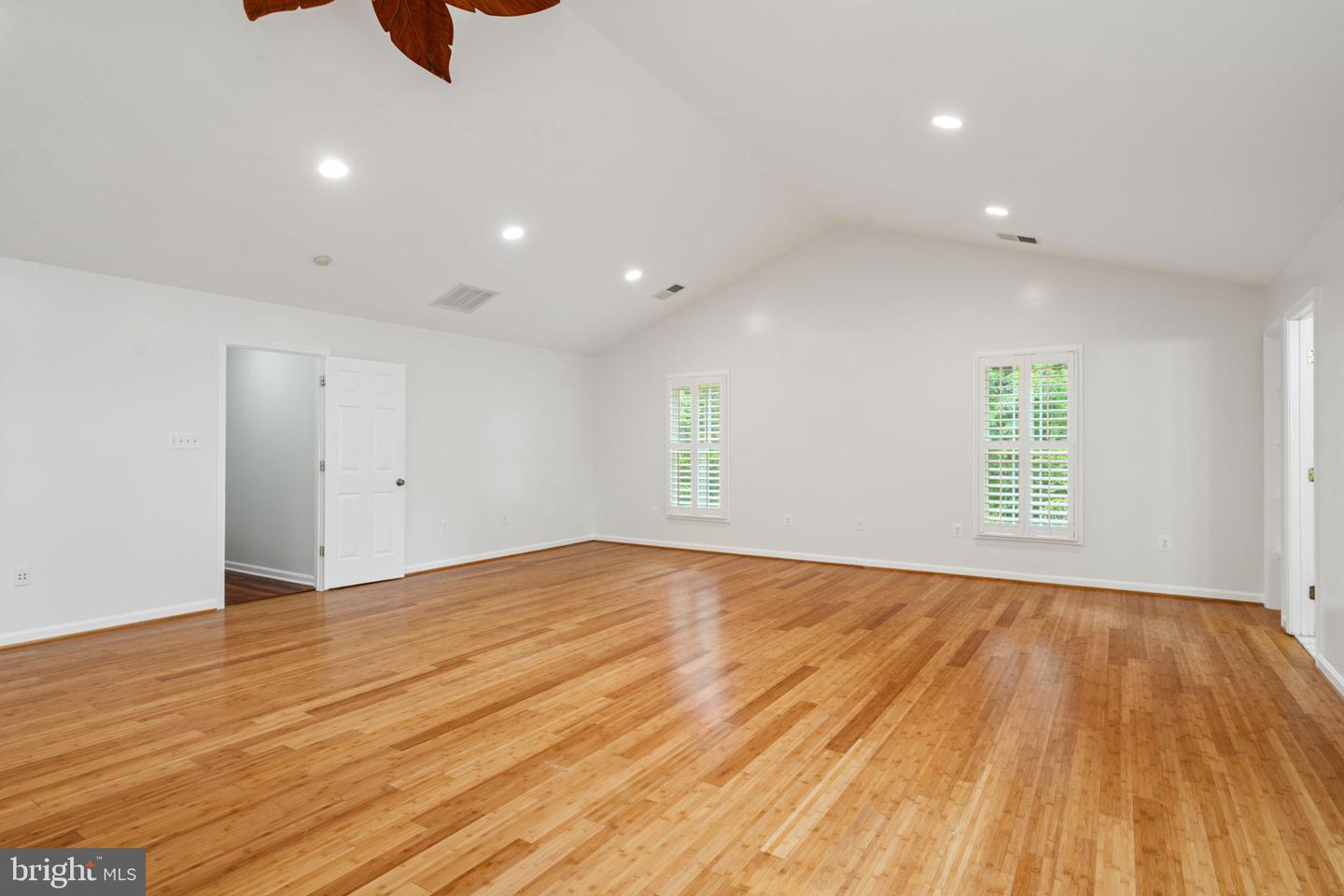 12522 SPRING DR, MANASSAS, Virginia 20112, 5 Bedrooms Bedrooms, ,3 BathroomsBathrooms,Residential,For sale,12522 SPRING DR,VAPW2094928 MLS # VAPW2094928