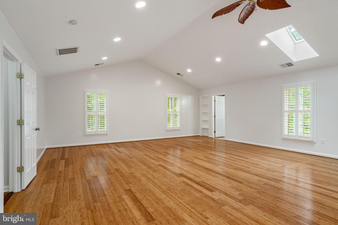 12522 SPRING DR, MANASSAS, Virginia 20112, 5 Bedrooms Bedrooms, ,3 BathroomsBathrooms,Residential,For sale,12522 SPRING DR,VAPW2094928 MLS # VAPW2094928
