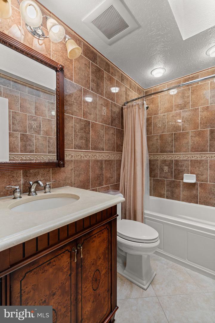 12522 SPRING DR, MANASSAS, Virginia 20112, 5 Bedrooms Bedrooms, ,3 BathroomsBathrooms,Residential,For sale,12522 SPRING DR,VAPW2094928 MLS # VAPW2094928