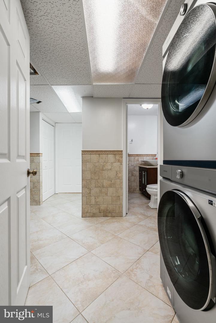 12522 SPRING DR, MANASSAS, Virginia 20112, 5 Bedrooms Bedrooms, ,3 BathroomsBathrooms,Residential,For sale,12522 SPRING DR,VAPW2094928 MLS # VAPW2094928