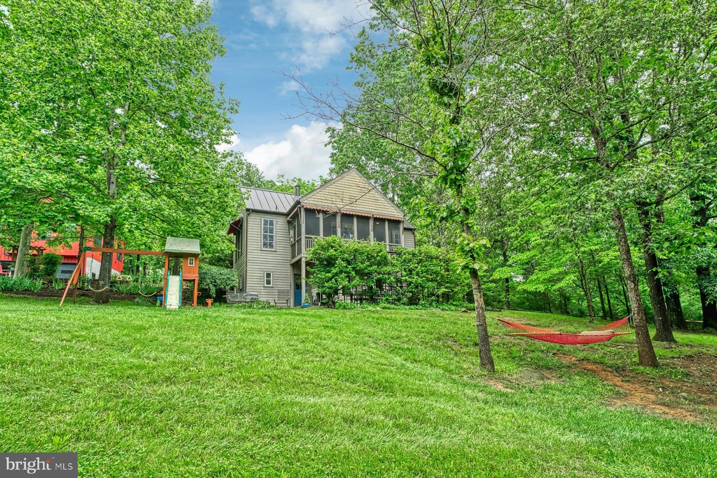 13487 MIDLANDS FARM LN, LOVETTSVILLE, Virginia 20180, 3 Bedrooms Bedrooms, ,2 BathroomsBathrooms,Residential,For sale,13487 MIDLANDS FARM LN,VALO2097336 MLS # VALO2097336