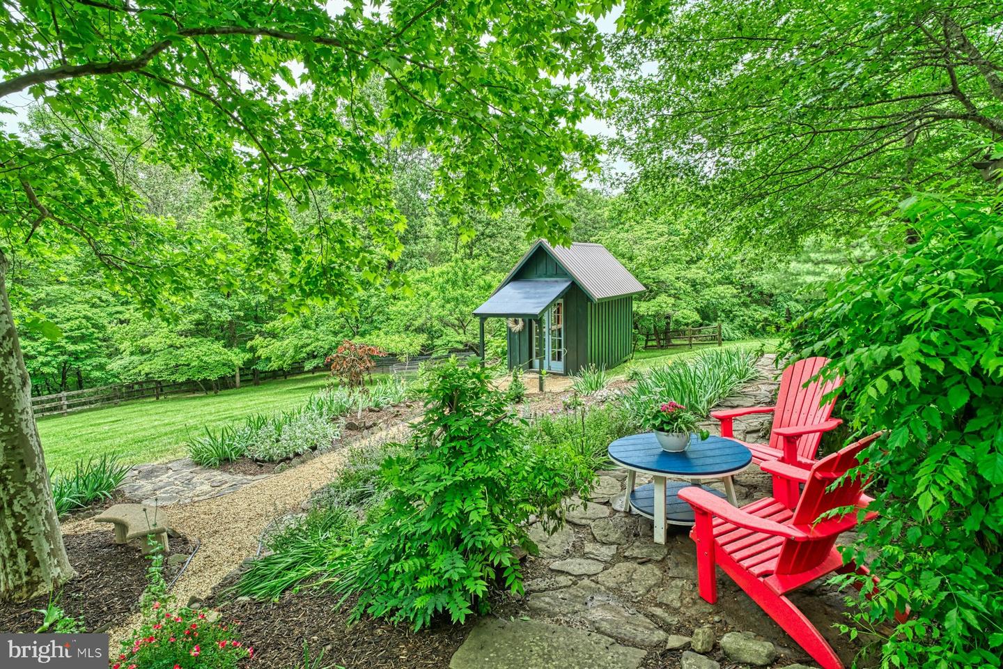 13487 MIDLANDS FARM LN, LOVETTSVILLE, Virginia 20180, 3 Bedrooms Bedrooms, ,2 BathroomsBathrooms,Residential,For sale,13487 MIDLANDS FARM LN,VALO2097336 MLS # VALO2097336
