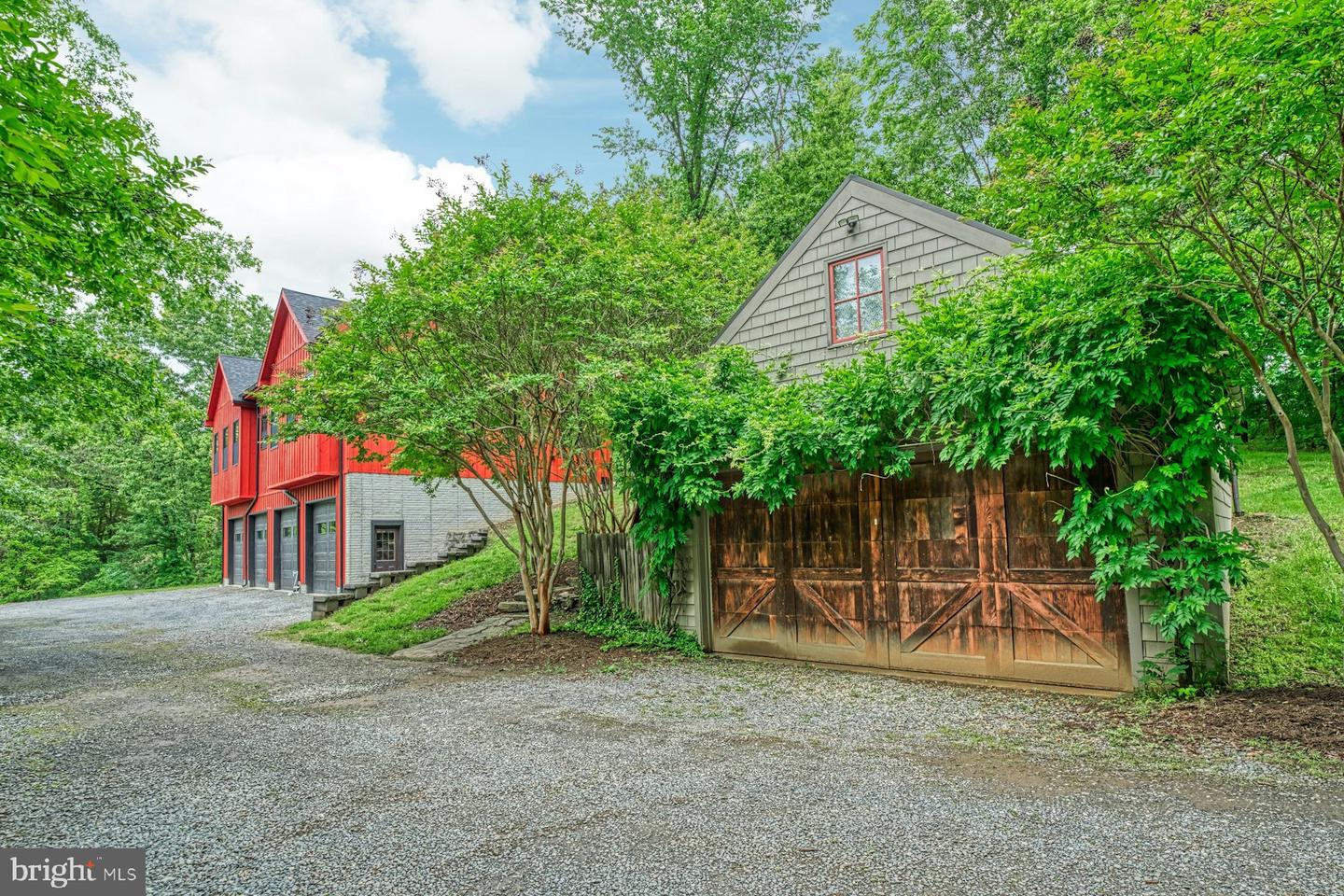 13487 MIDLANDS FARM LN, LOVETTSVILLE, Virginia 20180, 3 Bedrooms Bedrooms, ,2 BathroomsBathrooms,Residential,For sale,13487 MIDLANDS FARM LN,VALO2097336 MLS # VALO2097336