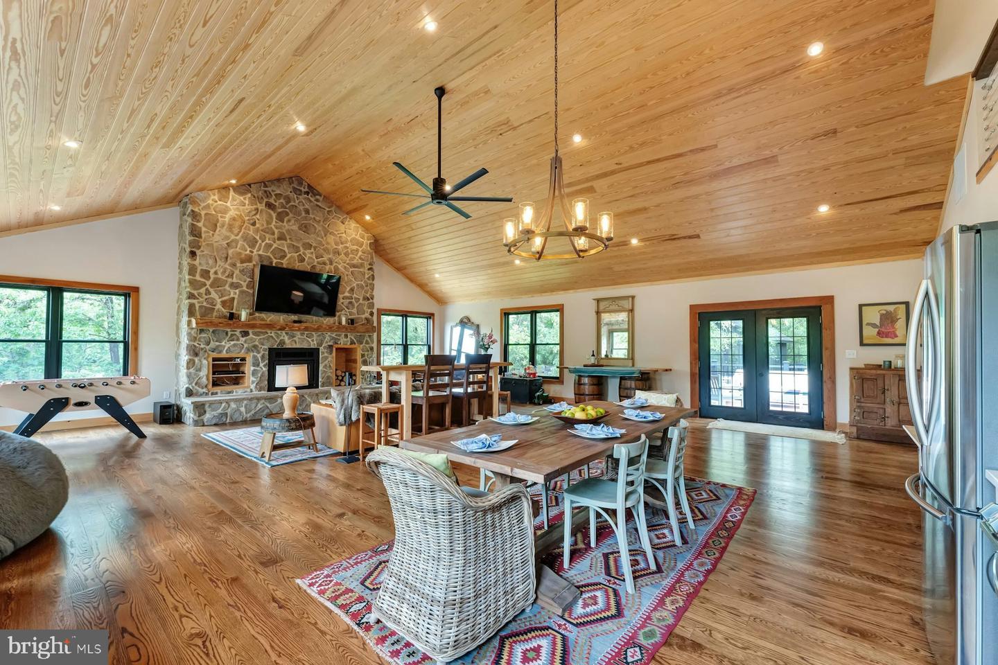 13487 MIDLANDS FARM LN, LOVETTSVILLE, Virginia 20180, 3 Bedrooms Bedrooms, ,2 BathroomsBathrooms,Residential,For sale,13487 MIDLANDS FARM LN,VALO2097336 MLS # VALO2097336