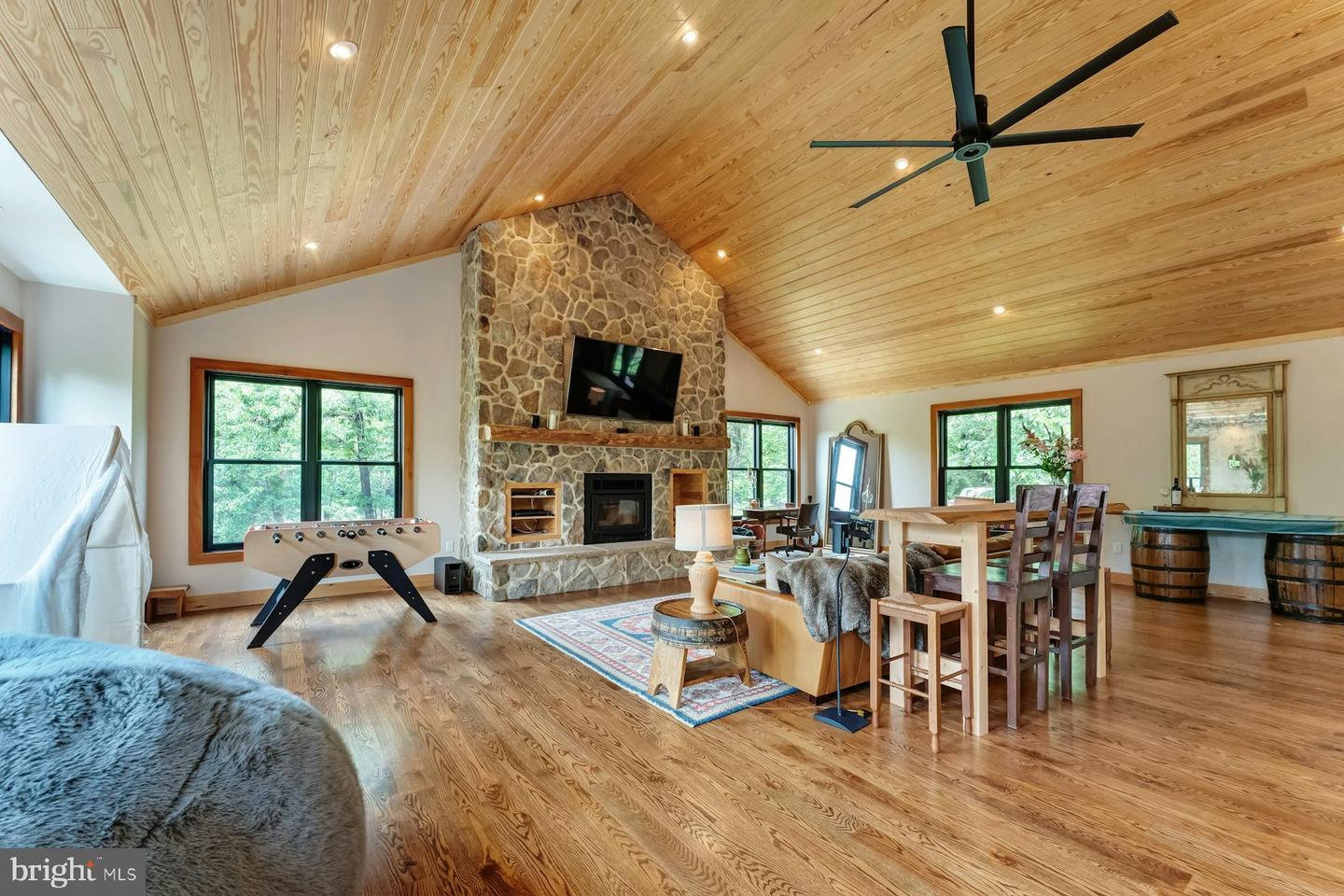 13487 MIDLANDS FARM LN, LOVETTSVILLE, Virginia 20180, 3 Bedrooms Bedrooms, ,2 BathroomsBathrooms,Residential,For sale,13487 MIDLANDS FARM LN,VALO2097336 MLS # VALO2097336