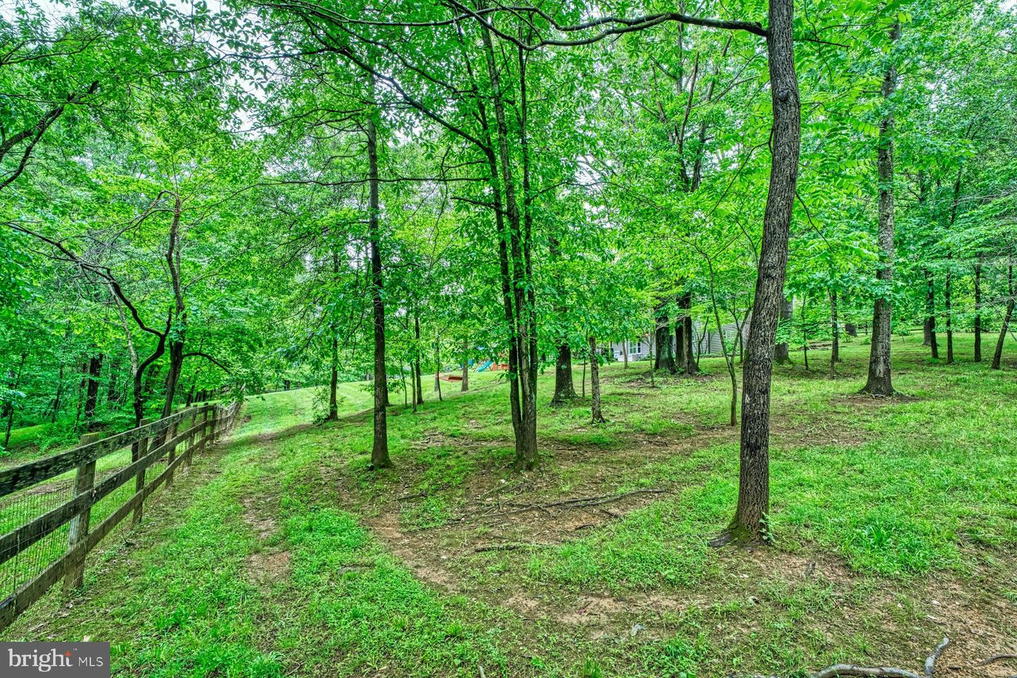 13487 MIDLANDS FARM LN, LOVETTSVILLE, Virginia 20180, 3 Bedrooms Bedrooms, ,2 BathroomsBathrooms,Residential,For sale,13487 MIDLANDS FARM LN,VALO2097336 MLS # VALO2097336
