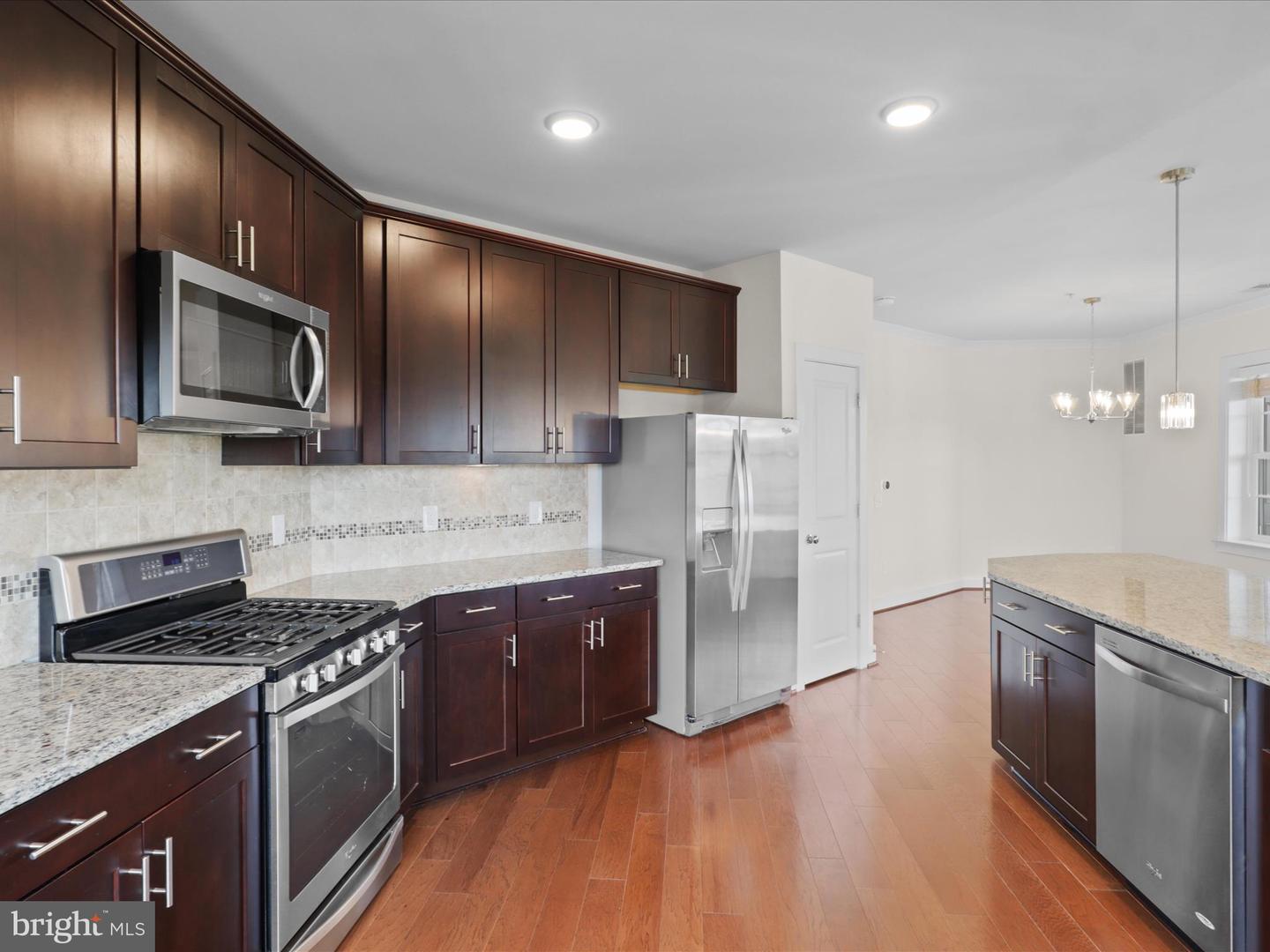 2903 BLEEKER ST #5-401, FAIRFAX, Virginia 22031, 2 Bedrooms Bedrooms, ,2 BathroomsBathrooms,Residential,For sale,2903 BLEEKER ST #5-401,VAFX2242160 MLS # VAFX2242160