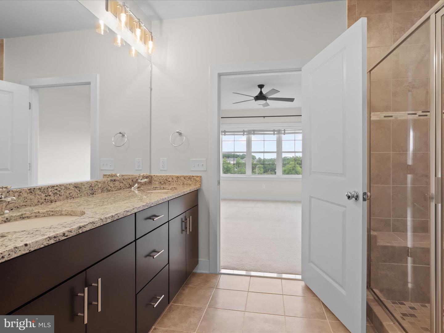 2903 BLEEKER ST #5-401, FAIRFAX, Virginia 22031, 2 Bedrooms Bedrooms, ,2 BathroomsBathrooms,Residential,For sale,2903 BLEEKER ST #5-401,VAFX2242160 MLS # VAFX2242160
