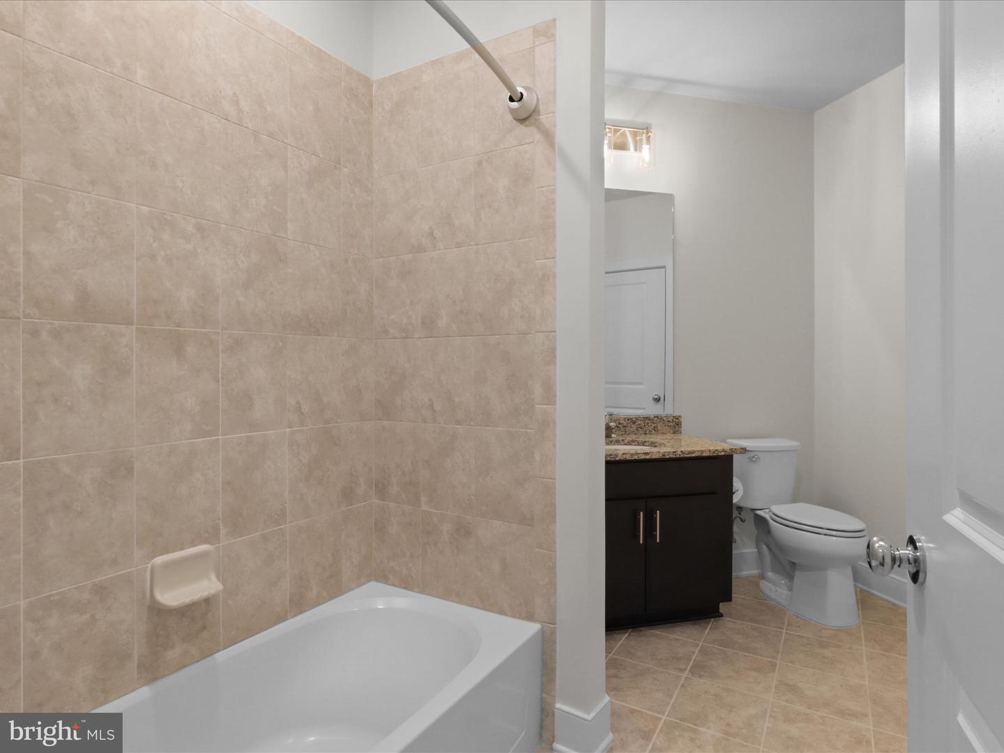 2903 BLEEKER ST #5-401, FAIRFAX, Virginia 22031, 2 Bedrooms Bedrooms, ,2 BathroomsBathrooms,Residential,For sale,2903 BLEEKER ST #5-401,VAFX2242160 MLS # VAFX2242160