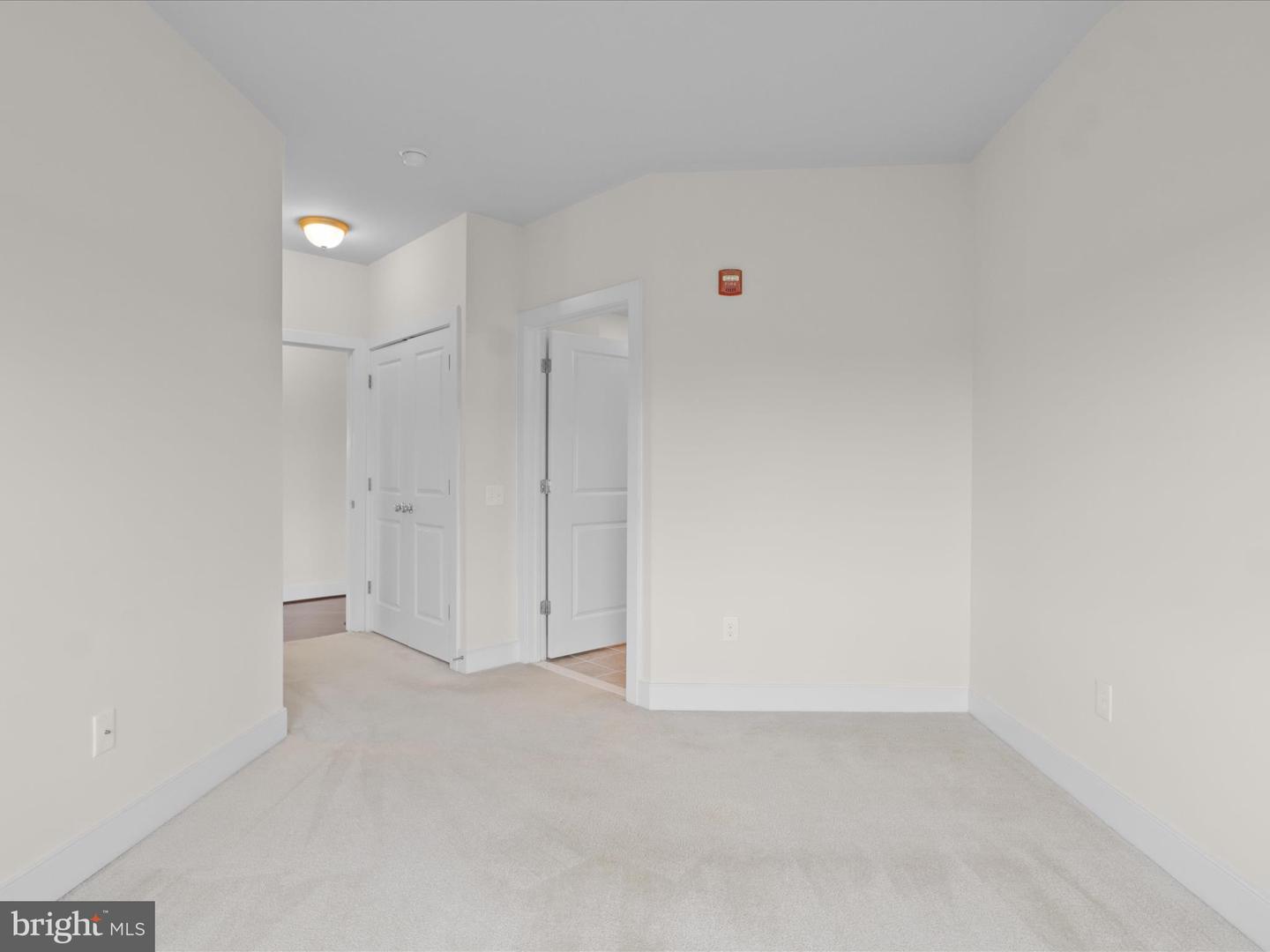 2903 BLEEKER ST #5-401, FAIRFAX, Virginia 22031, 2 Bedrooms Bedrooms, ,2 BathroomsBathrooms,Residential,For sale,2903 BLEEKER ST #5-401,VAFX2242160 MLS # VAFX2242160
