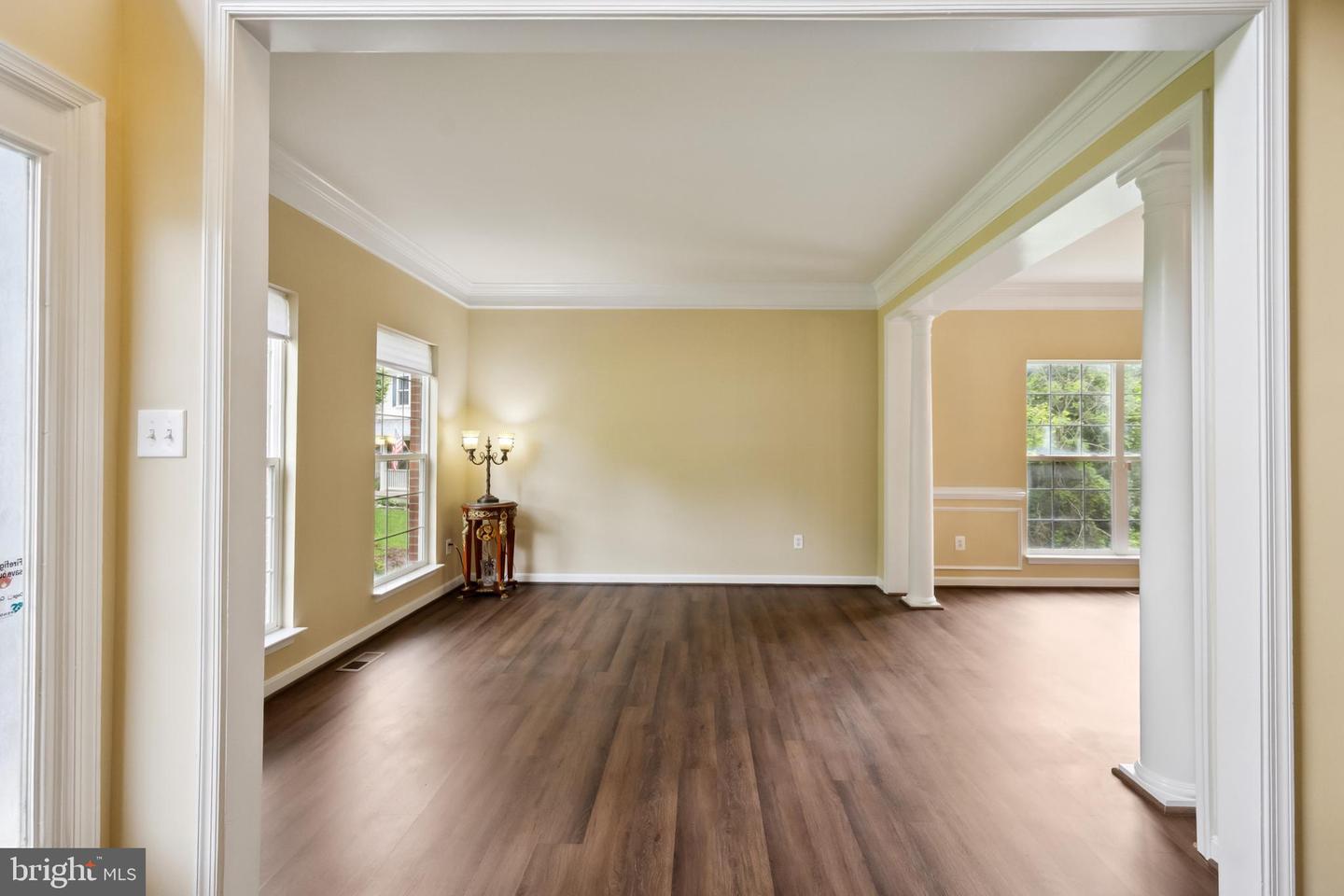 8456 SUMMER BREEZE PL, MANASSAS, Virginia 20112, 5 Bedrooms Bedrooms, ,4 BathroomsBathrooms,Residential,For sale,8456 SUMMER BREEZE PL,VAPW2095284 MLS # VAPW2095284