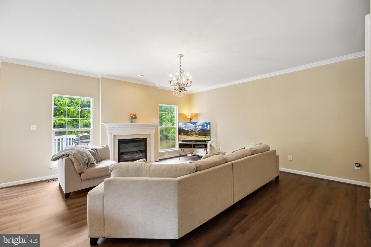 8456 SUMMER BREEZE PL, MANASSAS, Virginia 20112, 5 Bedrooms Bedrooms, ,4 BathroomsBathrooms,Residential,For sale,8456 SUMMER BREEZE PL,VAPW2095284 MLS # VAPW2095284