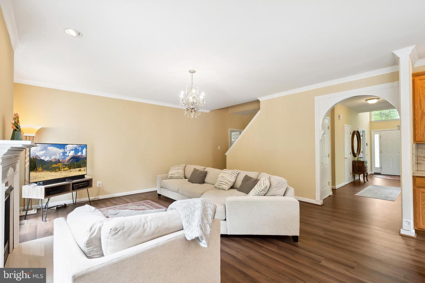8456 SUMMER BREEZE PL, MANASSAS, Virginia 20112, 5 Bedrooms Bedrooms, ,4 BathroomsBathrooms,Residential,For sale,8456 SUMMER BREEZE PL,VAPW2095284 MLS # VAPW2095284