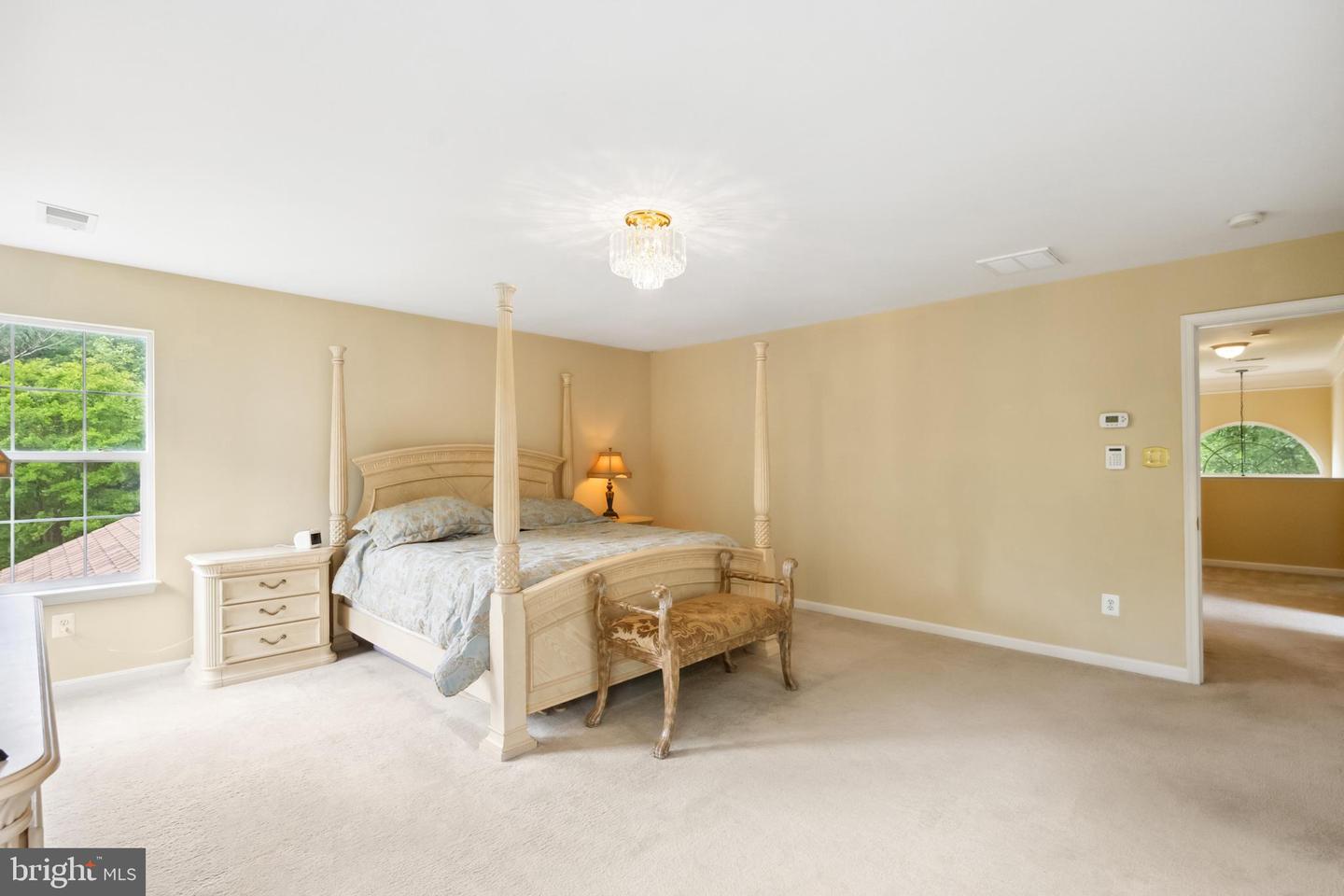 8456 SUMMER BREEZE PL, MANASSAS, Virginia 20112, 5 Bedrooms Bedrooms, ,4 BathroomsBathrooms,Residential,For sale,8456 SUMMER BREEZE PL,VAPW2095284 MLS # VAPW2095284
