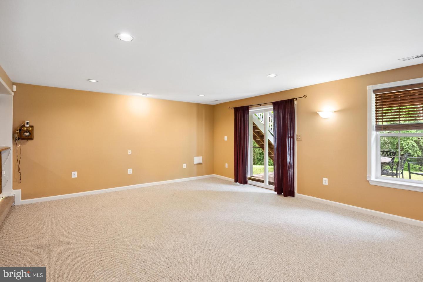 8456 SUMMER BREEZE PL, MANASSAS, Virginia 20112, 5 Bedrooms Bedrooms, ,4 BathroomsBathrooms,Residential,For sale,8456 SUMMER BREEZE PL,VAPW2095284 MLS # VAPW2095284