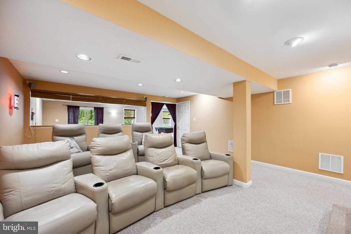 8456 SUMMER BREEZE PL, MANASSAS, Virginia 20112, 5 Bedrooms Bedrooms, ,4 BathroomsBathrooms,Residential,For sale,8456 SUMMER BREEZE PL,VAPW2095284 MLS # VAPW2095284