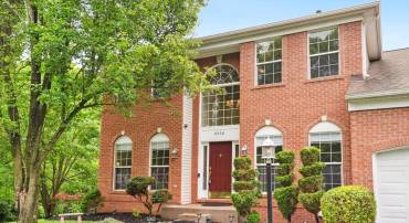 8456 SUMMER BREEZE PL, MANASSAS, Virginia 20112, 5 Bedrooms Bedrooms, ,4 BathroomsBathrooms,Residential,For sale,8456 SUMMER BREEZE PL,VAPW2095284 MLS # VAPW2095284