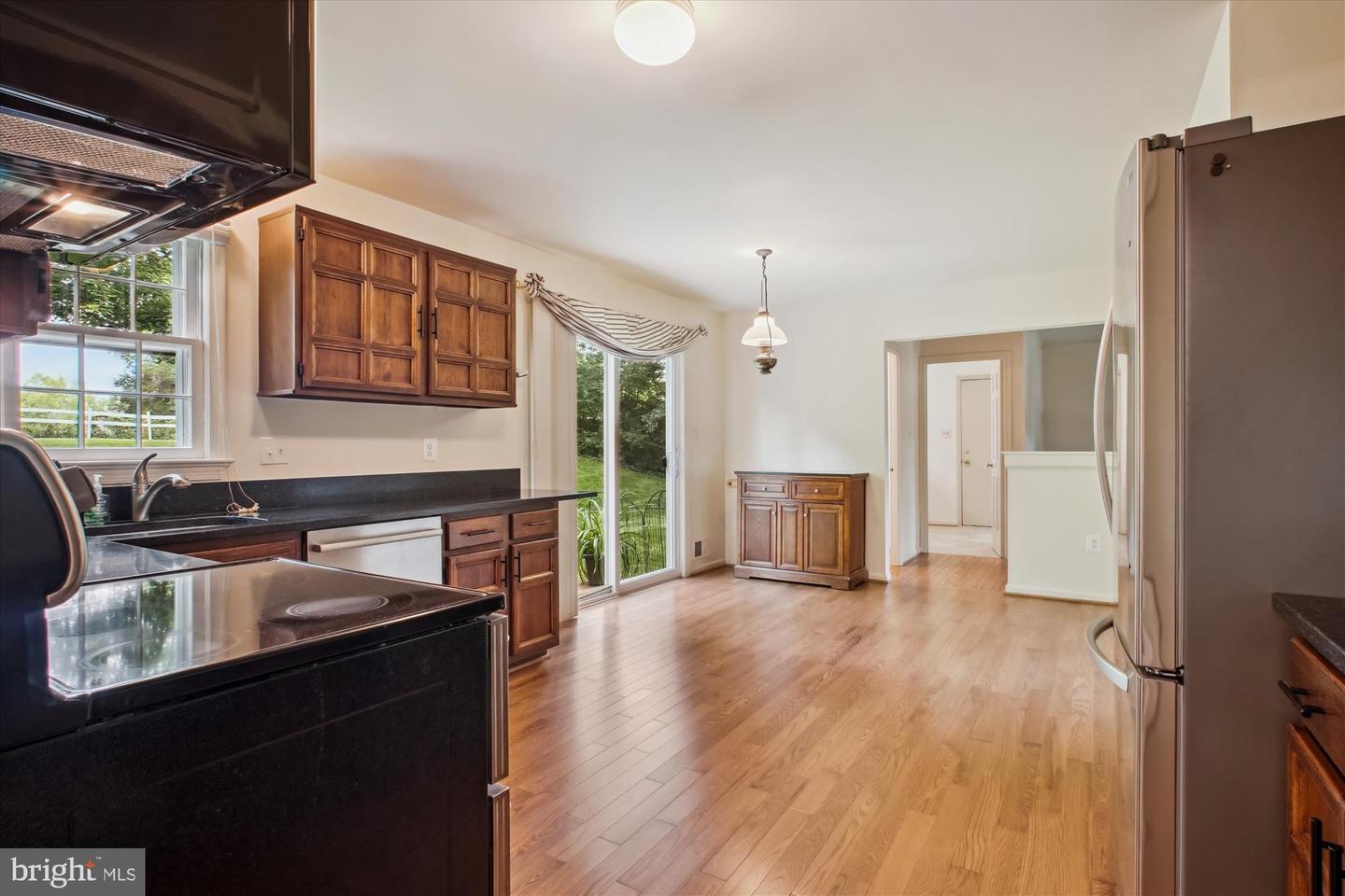 1881 COLD CREEK CT, VIENNA, Virginia 22182, 4 Bedrooms Bedrooms, ,3 BathroomsBathrooms,Residential,For sale,1881 COLD CREEK CT,VAFX2242630 MLS # VAFX2242630