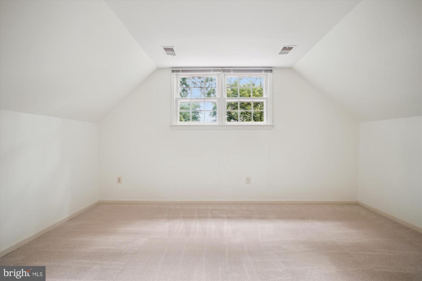 1881 COLD CREEK CT, VIENNA, Virginia 22182, 4 Bedrooms Bedrooms, ,3 BathroomsBathrooms,Residential,For sale,1881 COLD CREEK CT,VAFX2242630 MLS # VAFX2242630
