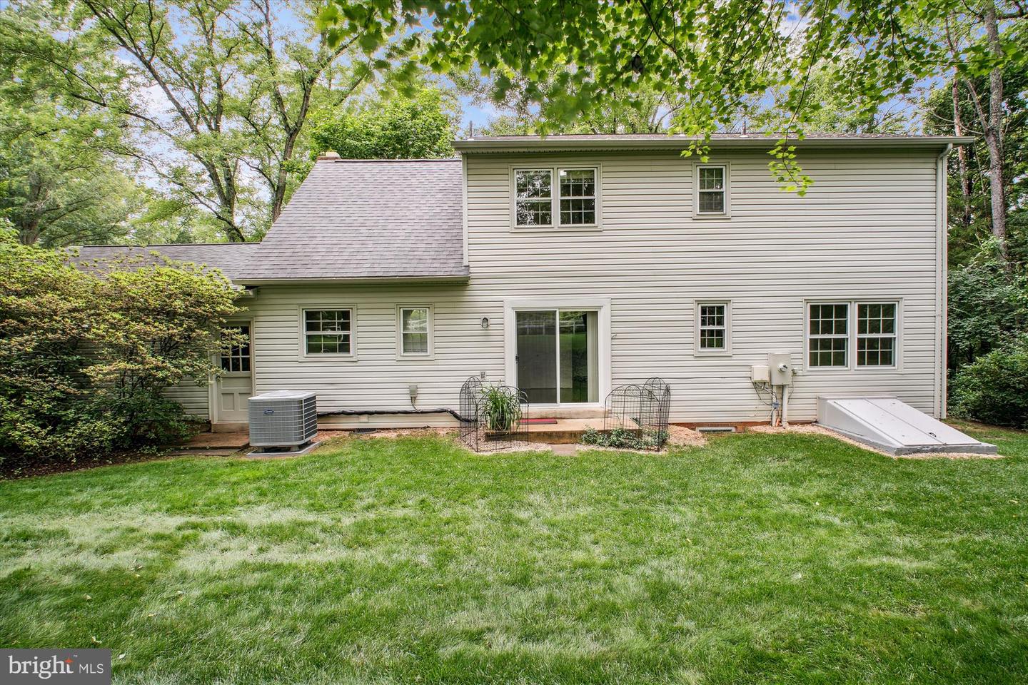 1881 COLD CREEK CT, VIENNA, Virginia 22182, 4 Bedrooms Bedrooms, ,3 BathroomsBathrooms,Residential,For sale,1881 COLD CREEK CT,VAFX2242630 MLS # VAFX2242630