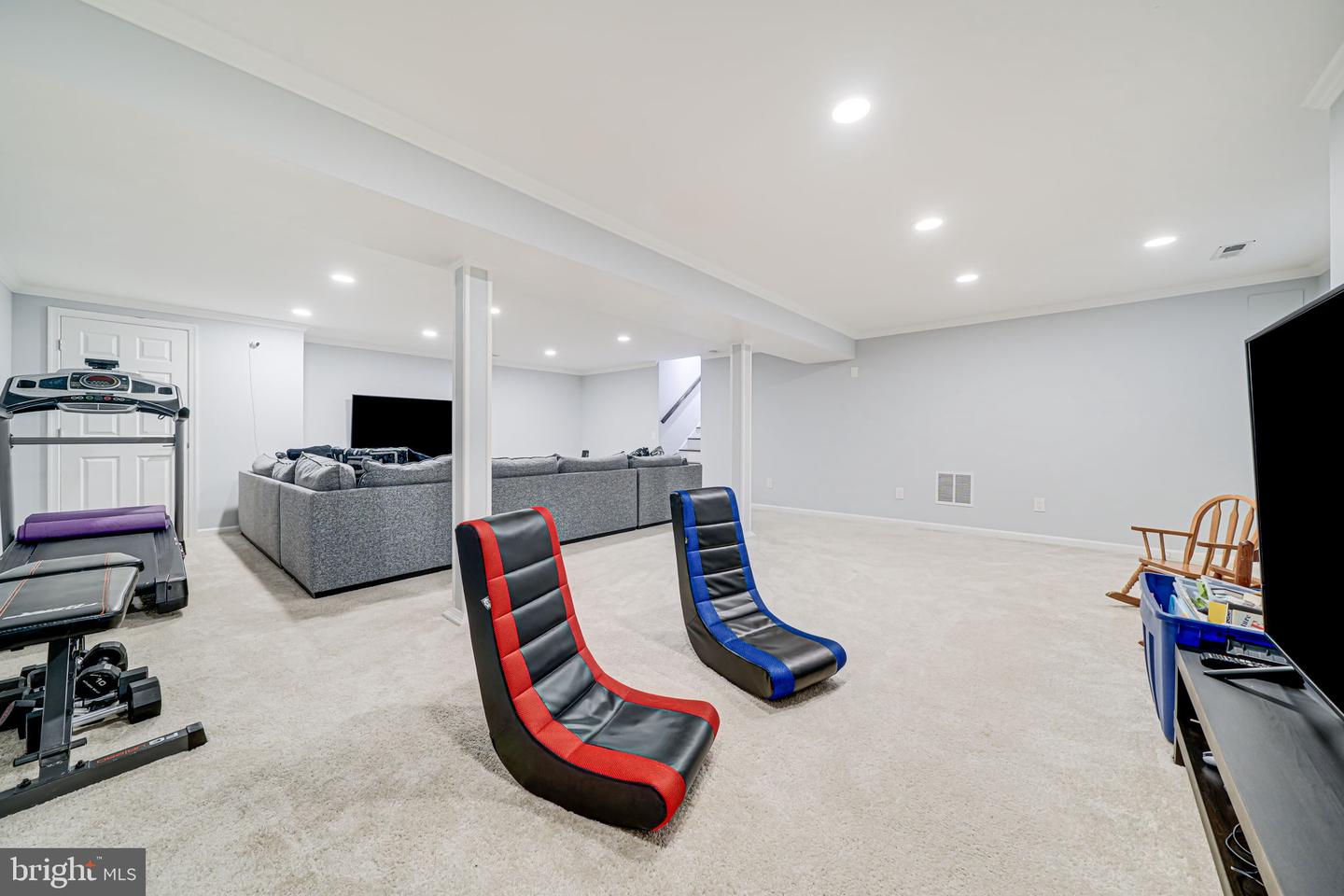 4005 KLOMAN ST, ANNANDALE, Virginia 22003, 5 Bedrooms Bedrooms, ,2 BathroomsBathrooms,Residential,For sale,4005 KLOMAN ST,VAFX2242830 MLS # VAFX2242830