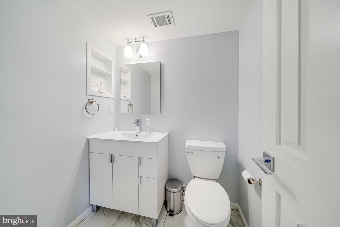 4005 KLOMAN ST, ANNANDALE, Virginia 22003, 5 Bedrooms Bedrooms, ,2 BathroomsBathrooms,Residential,For sale,4005 KLOMAN ST,VAFX2242830 MLS # VAFX2242830