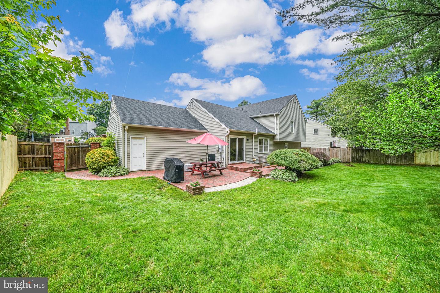 4005 KLOMAN ST, ANNANDALE, Virginia 22003, 5 Bedrooms Bedrooms, ,2 BathroomsBathrooms,Residential,For sale,4005 KLOMAN ST,VAFX2242830 MLS # VAFX2242830