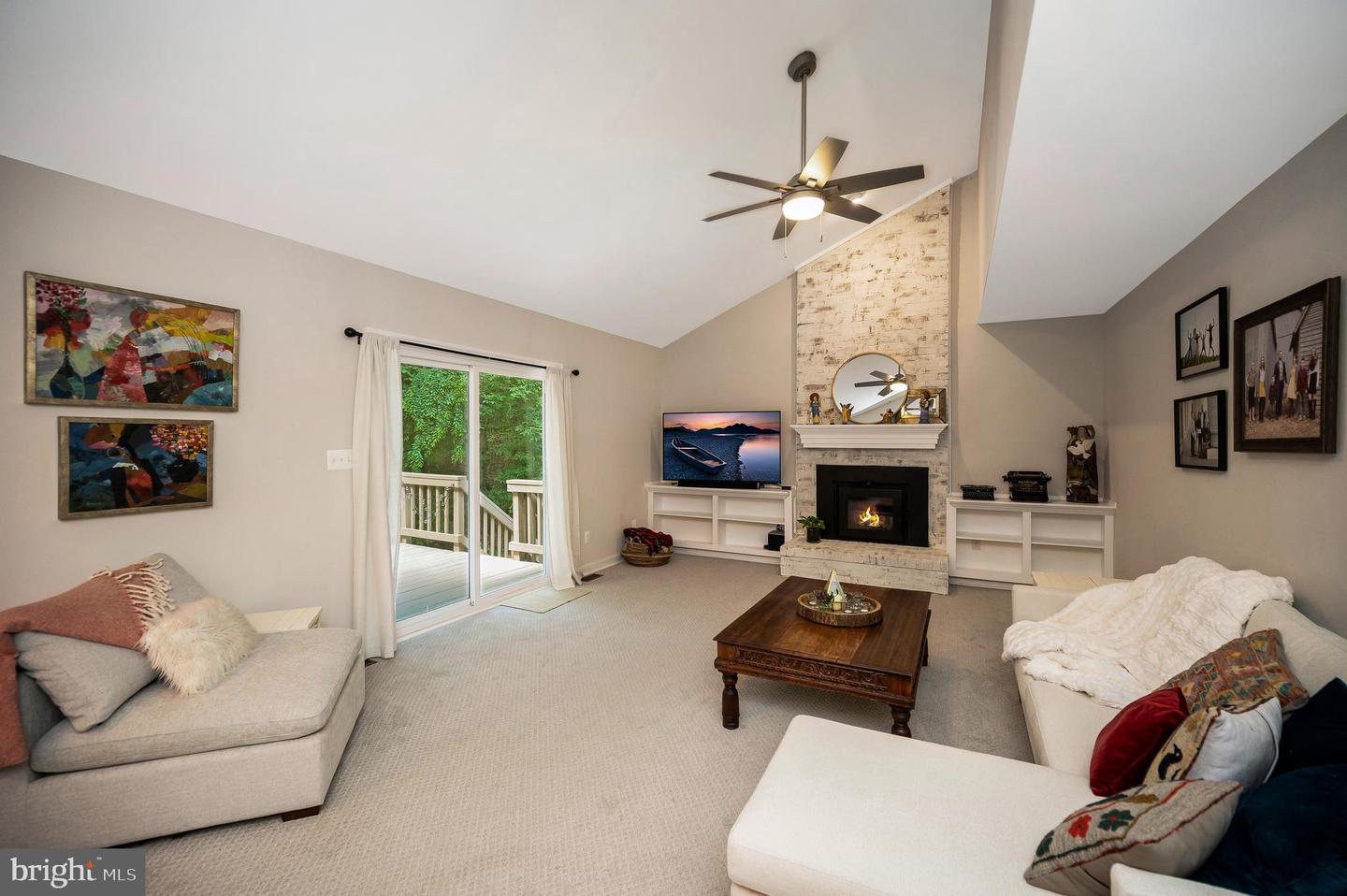 2 ENGLISH HILLS DR, FREDERICKSBURG, Virginia 22406, 4 Bedrooms Bedrooms, ,2 BathroomsBathrooms,Residential,For sale,2 ENGLISH HILLS DR,VAST2038976 MLS # VAST2038976