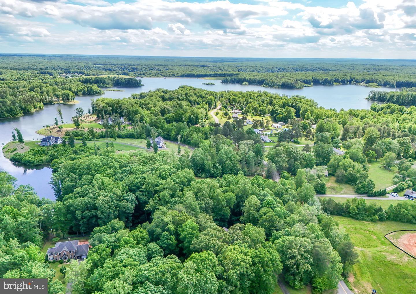 2 ENGLISH HILLS DR, FREDERICKSBURG, Virginia 22406, 4 Bedrooms Bedrooms, ,2 BathroomsBathrooms,Residential,For sale,2 ENGLISH HILLS DR,VAST2038976 MLS # VAST2038976