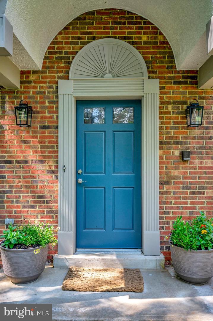 2 ENGLISH HILLS DR, FREDERICKSBURG, Virginia 22406, 4 Bedrooms Bedrooms, ,2 BathroomsBathrooms,Residential,For sale,2 ENGLISH HILLS DR,VAST2038976 MLS # VAST2038976