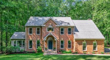2 ENGLISH HILLS DR, FREDERICKSBURG, Virginia 22406, 4 Bedrooms Bedrooms, ,2 BathroomsBathrooms,Residential,For sale,2 ENGLISH HILLS DR,VAST2038976 MLS # VAST2038976
