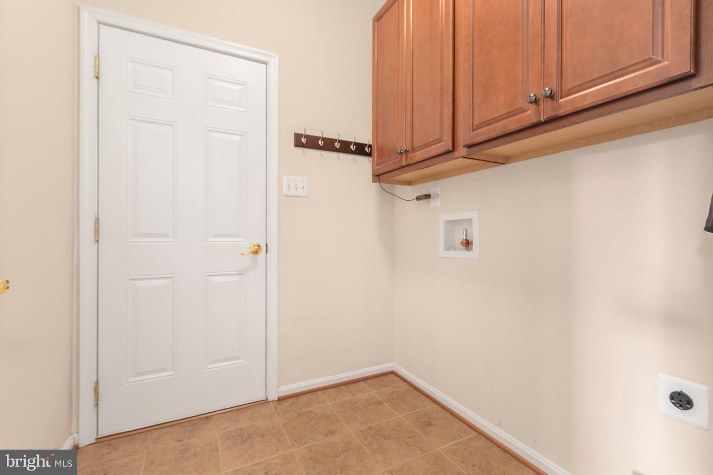 4 SABLE LN, STAFFORD, Virginia 22554, 5 Bedrooms Bedrooms, ,3 BathroomsBathrooms,Residential,For sale,4 SABLE LN,VAST2038990 MLS # VAST2038990