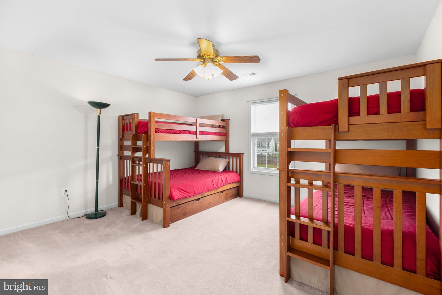 4 SABLE LN, STAFFORD, Virginia 22554, 5 Bedrooms Bedrooms, ,3 BathroomsBathrooms,Residential,For sale,4 SABLE LN,VAST2038990 MLS # VAST2038990