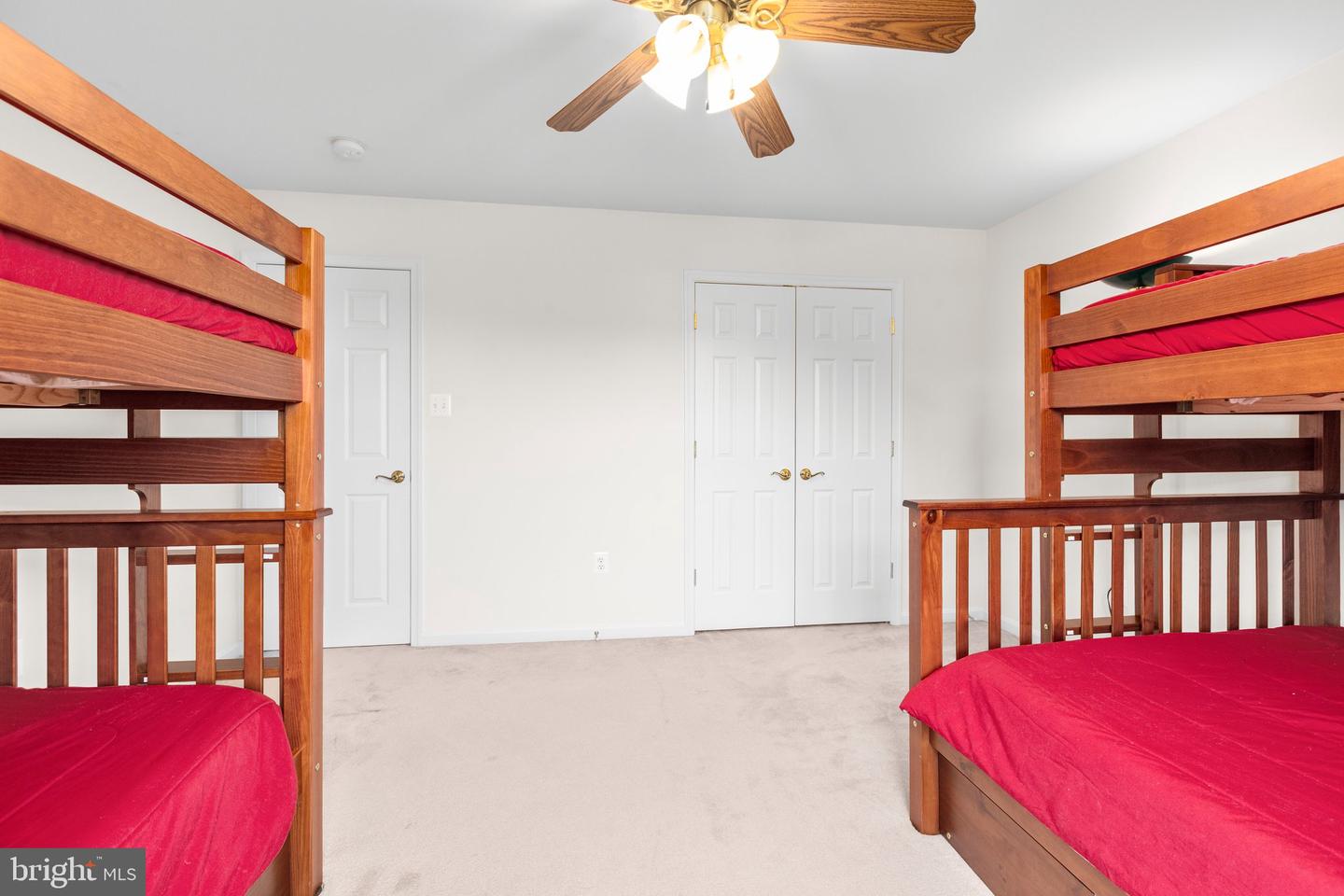 4 SABLE LN, STAFFORD, Virginia 22554, 5 Bedrooms Bedrooms, ,3 BathroomsBathrooms,Residential,For sale,4 SABLE LN,VAST2038990 MLS # VAST2038990