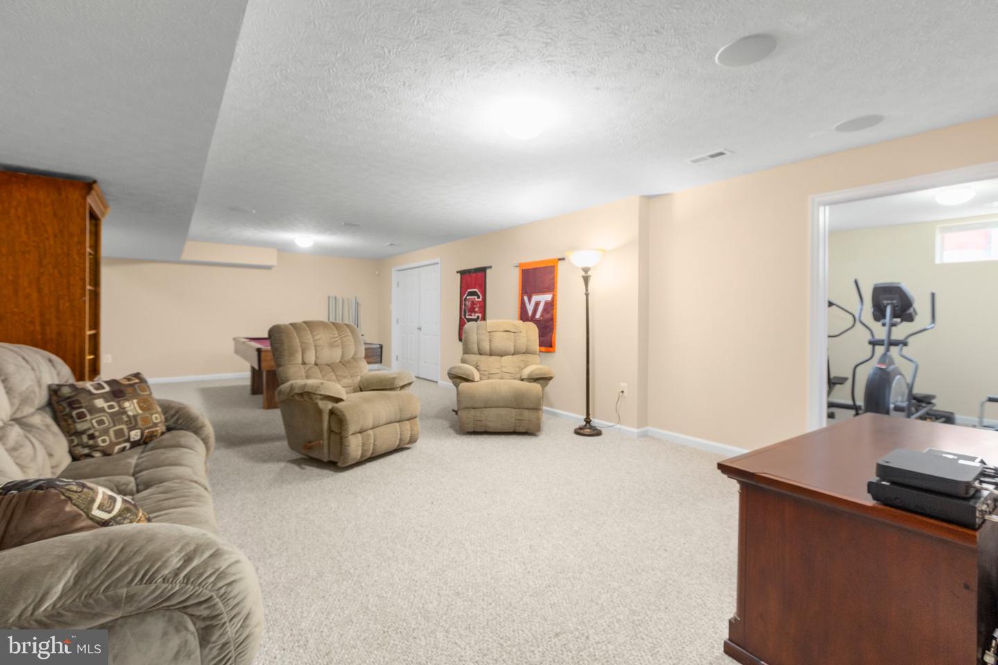 4 SABLE LN, STAFFORD, Virginia 22554, 5 Bedrooms Bedrooms, ,3 BathroomsBathrooms,Residential,For sale,4 SABLE LN,VAST2038990 MLS # VAST2038990
