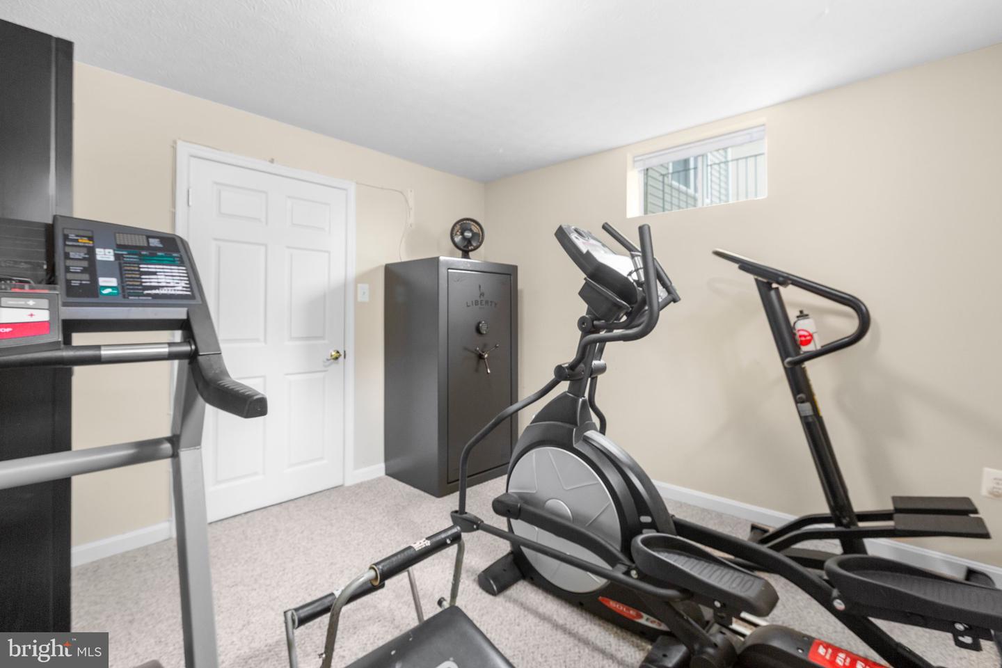 4 SABLE LN, STAFFORD, Virginia 22554, 5 Bedrooms Bedrooms, ,3 BathroomsBathrooms,Residential,For sale,4 SABLE LN,VAST2038990 MLS # VAST2038990