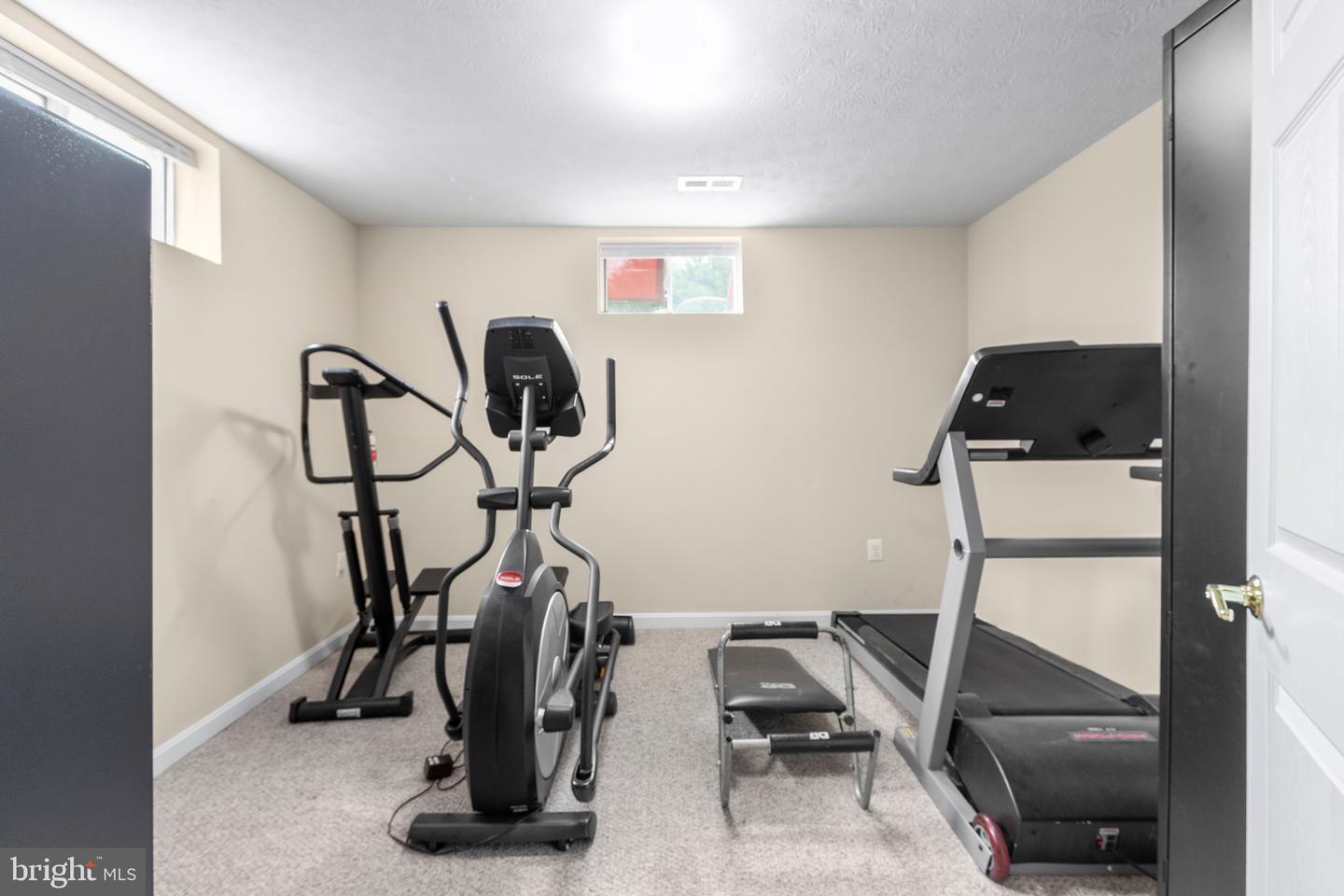 4 SABLE LN, STAFFORD, Virginia 22554, 5 Bedrooms Bedrooms, ,3 BathroomsBathrooms,Residential,For sale,4 SABLE LN,VAST2038990 MLS # VAST2038990
