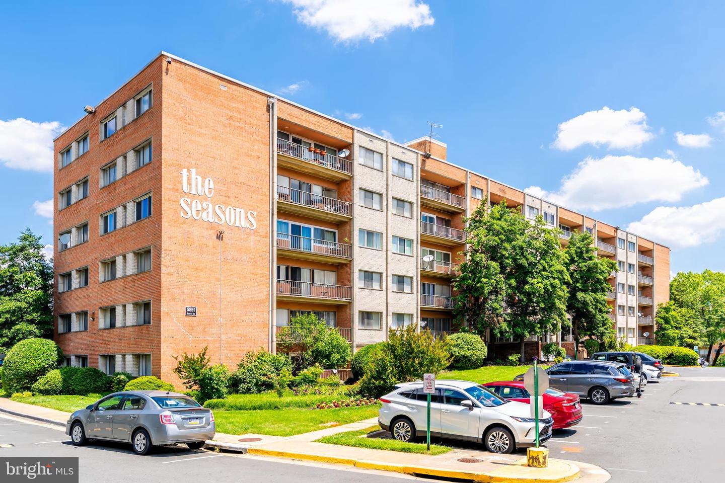 5851 QUANTRELL AVE #T4, ALEXANDRIA, Virginia 22312, 2 Bedrooms Bedrooms, ,1 BathroomBathrooms,Residential,For sale,5851 QUANTRELL AVE #T4,VAAX2045542 MLS # VAAX2045542