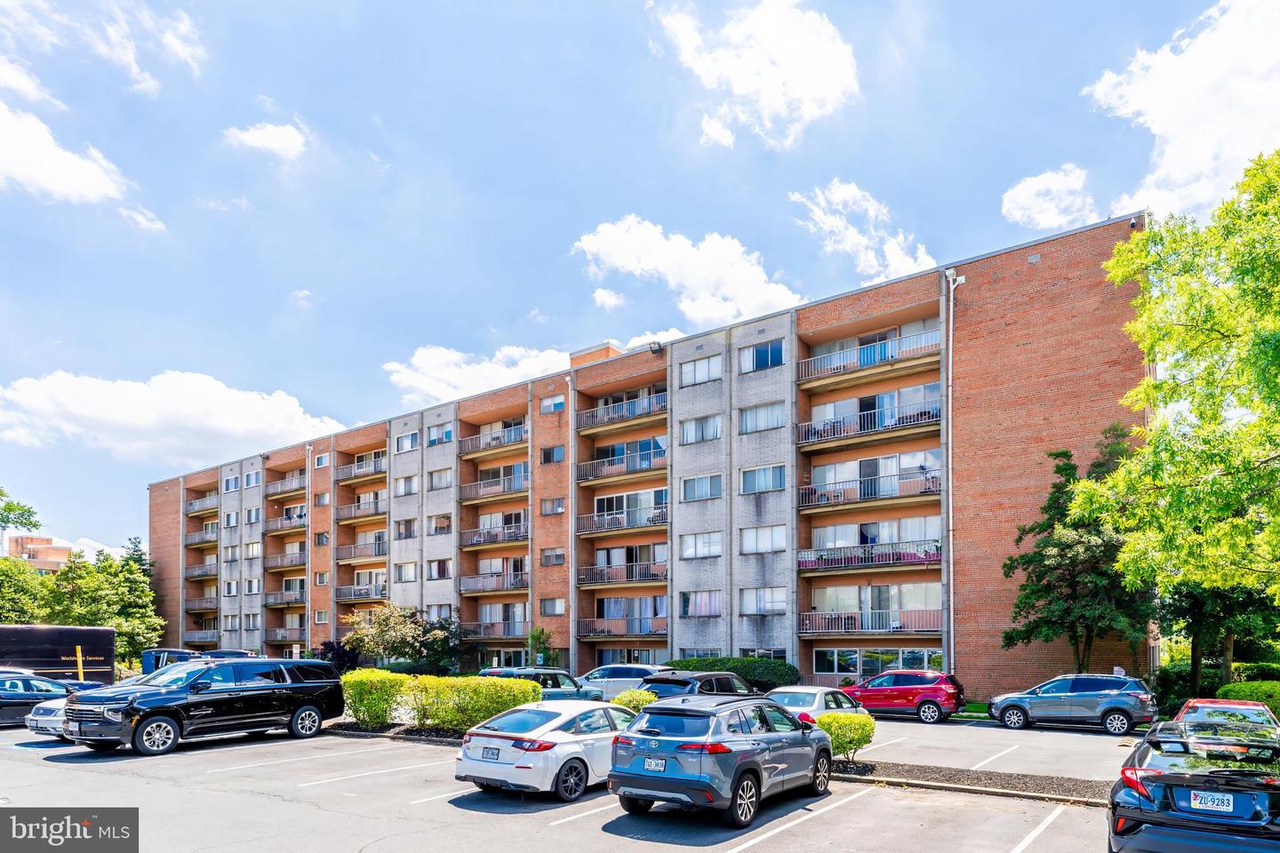 5851 QUANTRELL AVE #T4, ALEXANDRIA, Virginia 22312, 2 Bedrooms Bedrooms, ,1 BathroomBathrooms,Residential,For sale,5851 QUANTRELL AVE #T4,VAAX2045542 MLS # VAAX2045542