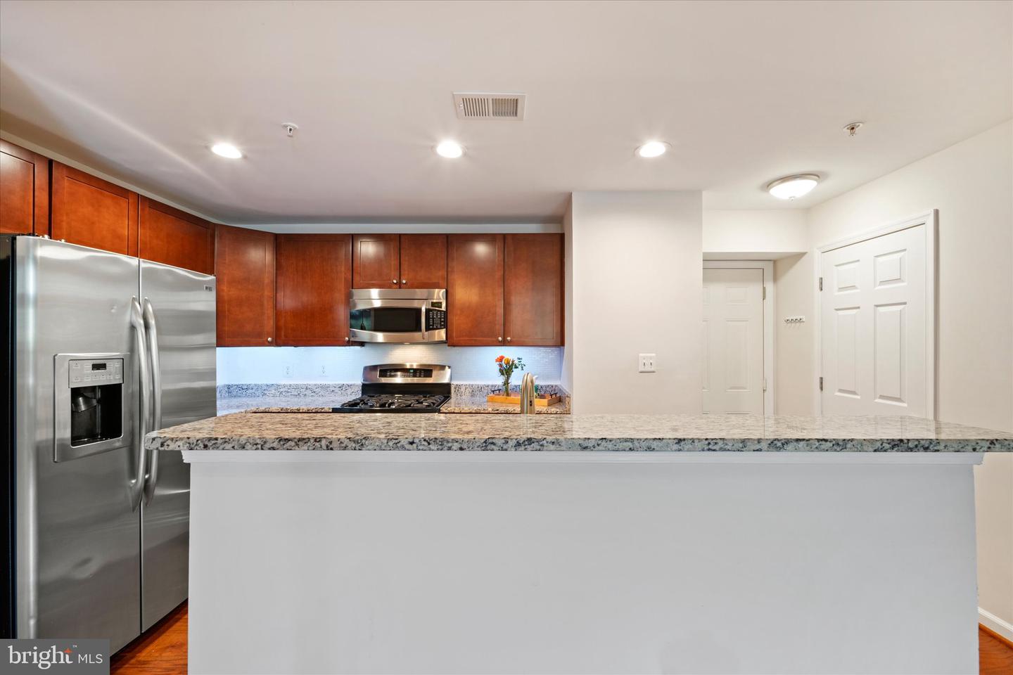 6124 ASTER HAVEN CIR, HAYMARKET, Virginia 20169, 2 Bedrooms Bedrooms, ,2 BathroomsBathrooms,Residential,For sale,6124 ASTER HAVEN CIR,VAPW2095252 MLS # VAPW2095252
