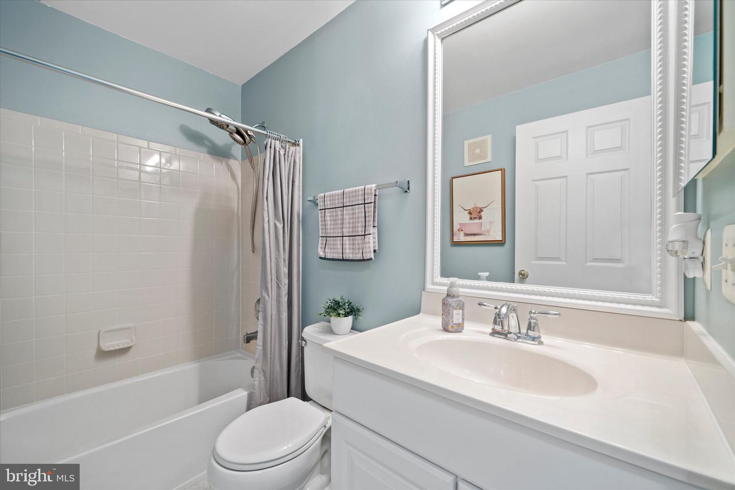 6124 ASTER HAVEN CIR, HAYMARKET, Virginia 20169, 2 Bedrooms Bedrooms, ,2 BathroomsBathrooms,Residential,For sale,6124 ASTER HAVEN CIR,VAPW2095252 MLS # VAPW2095252